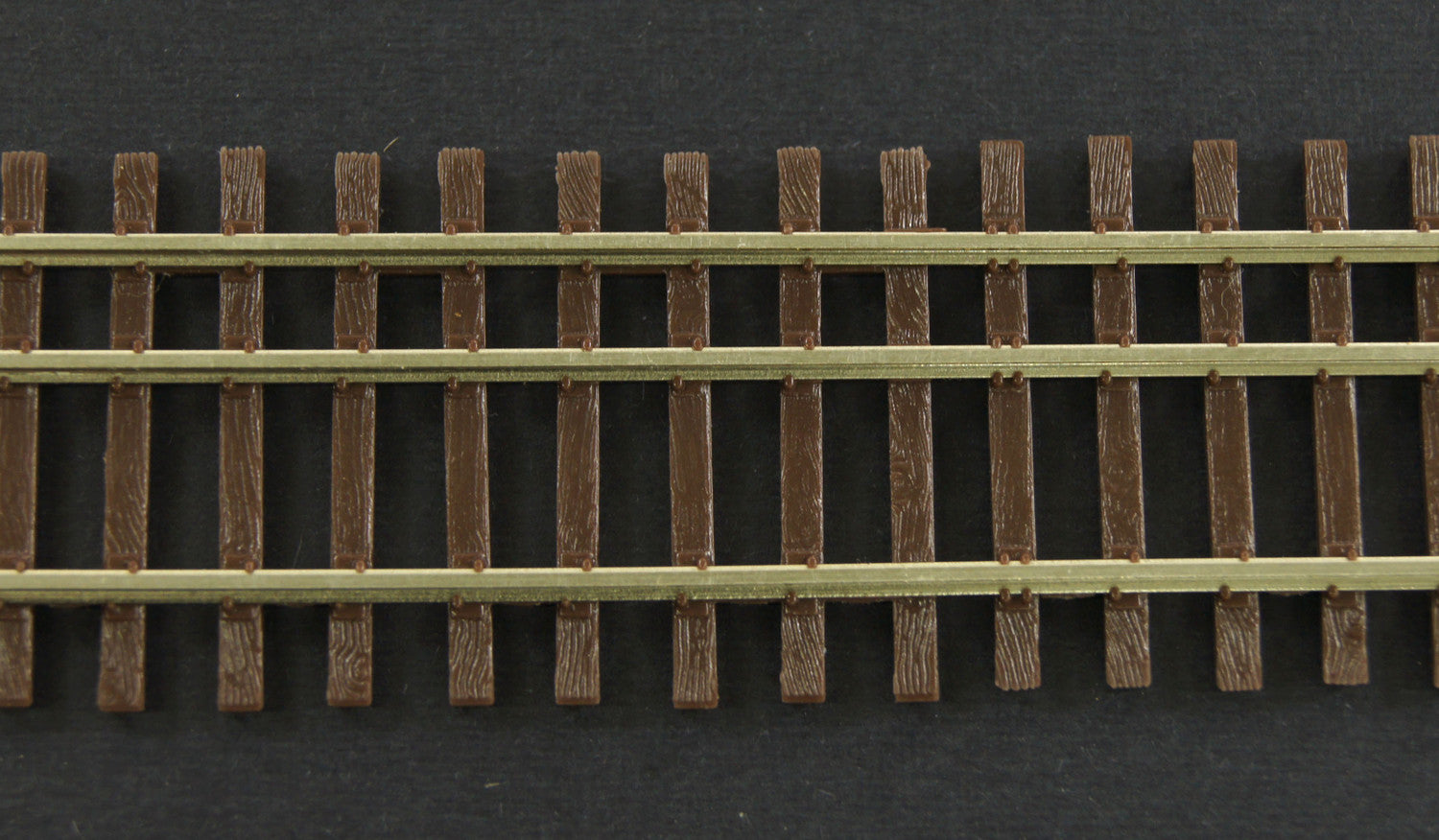 Micro Engineering 10-110 HO/HOn3 Dual Gauge Code 70 Non-Weathered Flex Track 36" / 914mm - 6-Pack