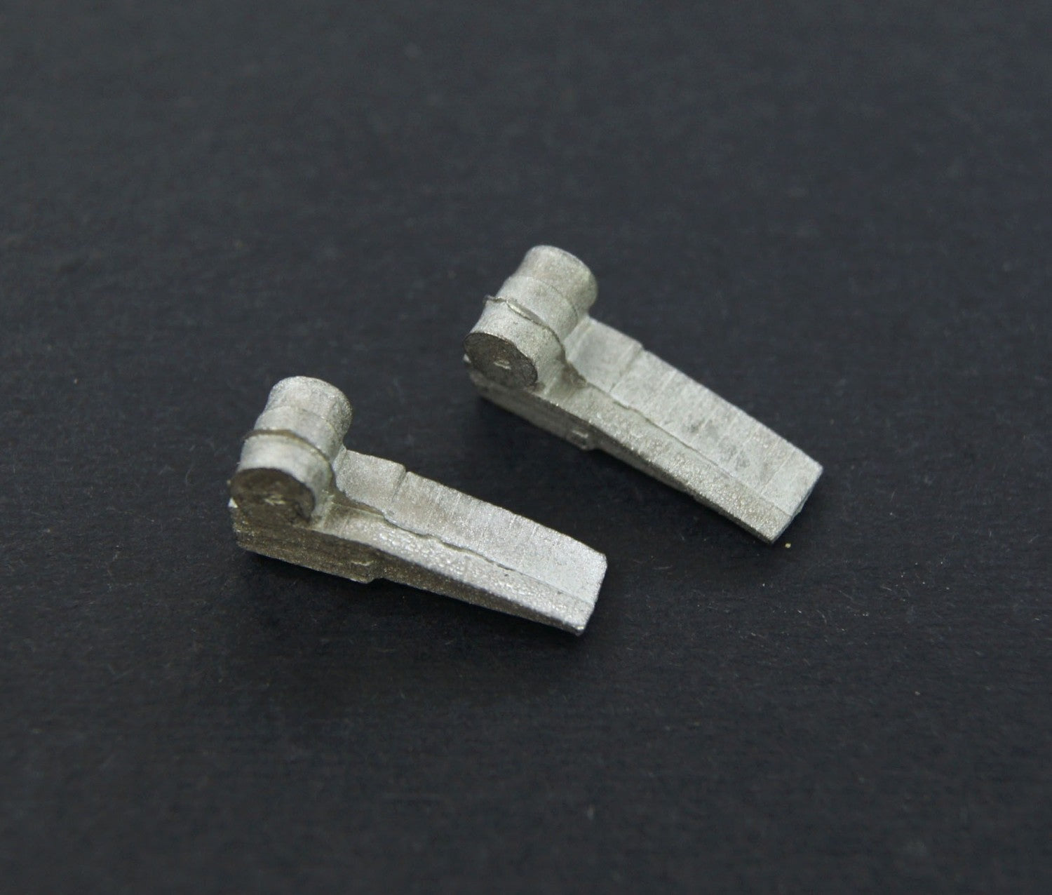 Micro Engineering 80-156 N Scale Oil Drum Platform - 2pcs