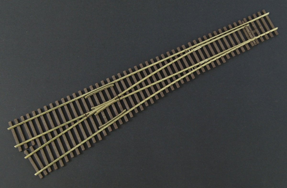 Micro Engineering 14 - 705 HO Scale Code 83 6 Left - Hand Turnout (DCC - Friendly) - Oakville Model Trains Depot