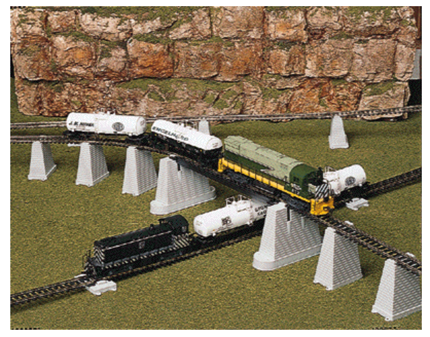Atlas 80 HO Scale Over-N-Under 47-Piece Pier Set - New