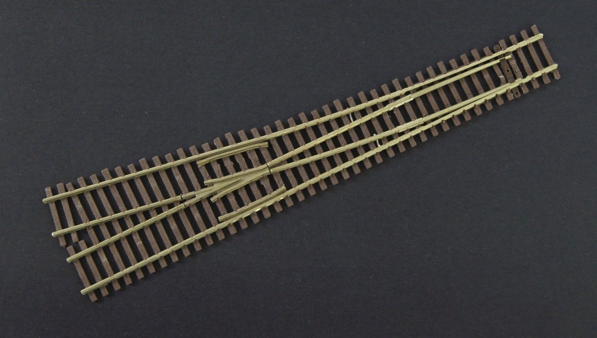 Micro Engineering 15 - 506 N Scale Code 55 6 Right - Hand Turnout (DCC - Friendly) - Oakville Model Trains Depot