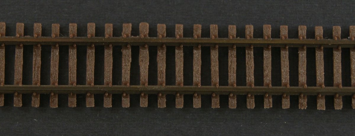 Micro Engineering 12 - 122 N Scale Code 70 Weathered Flex Track 36" / 914mm - 6 - Pack - Oakville Model Trains Depot