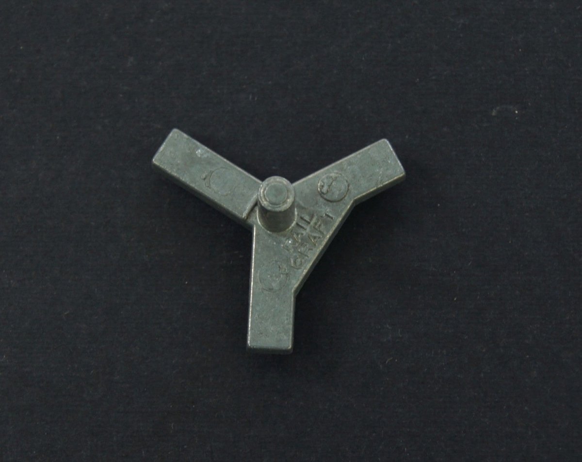 Micro Engineering 42 - 102 HO/On30 Scale Code 83 3 - Point Track Gauge (Die - Cast Metal) - Oakville Model Trains Depot