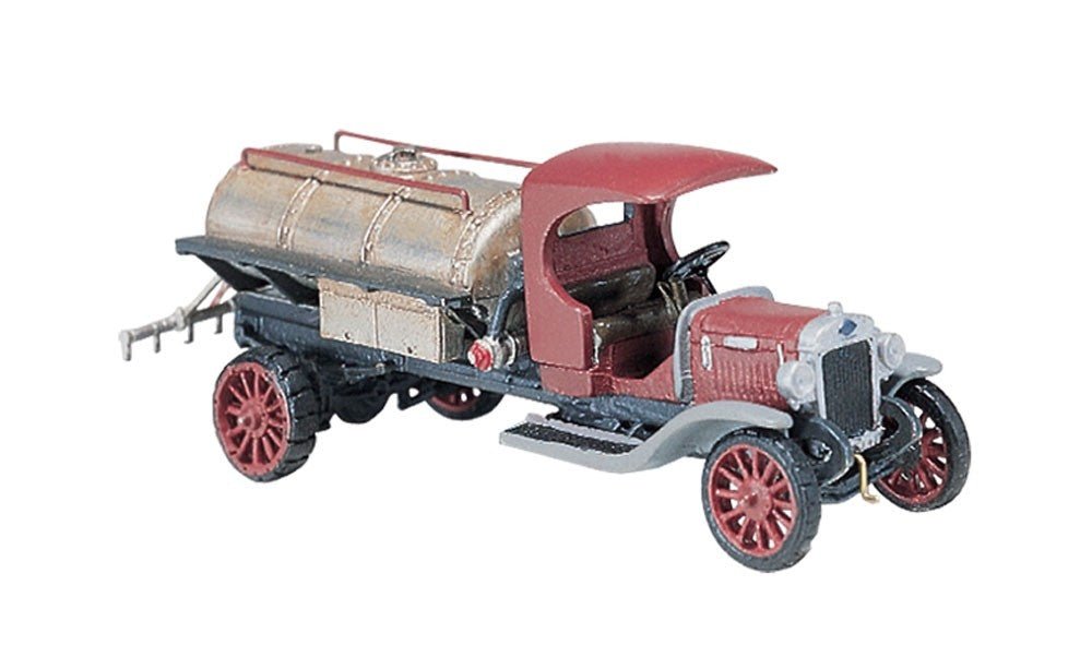 Woodland Scenics D242 HO Scale ScaleTank Truck (Diamond T) Kit - Oakville Model Trains Depot
