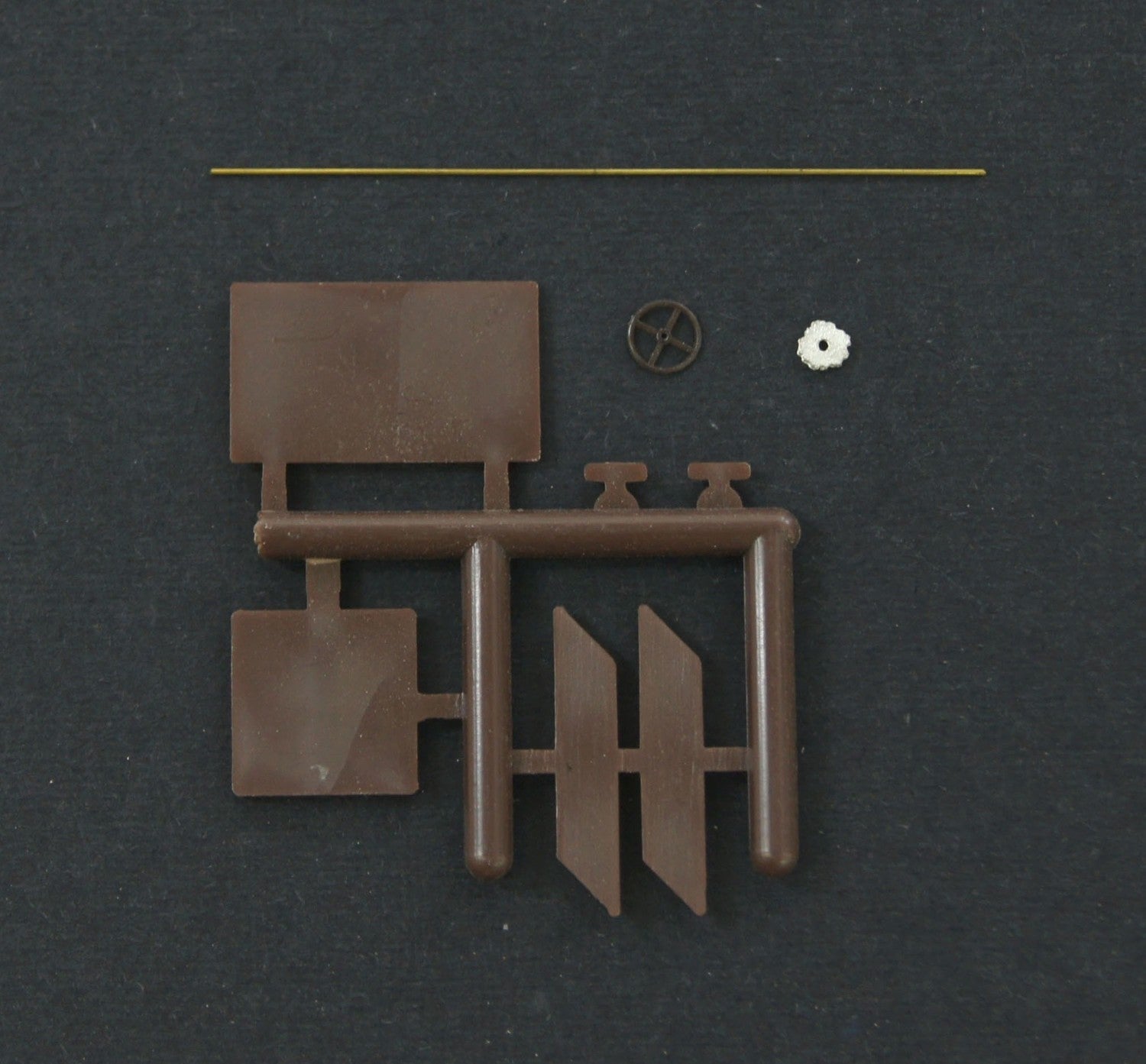 Micro Engineering 80-173 HO Scale Ore Gate
