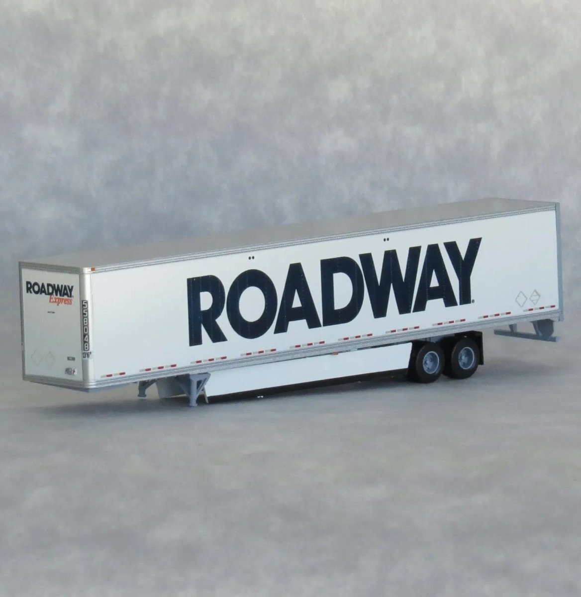 TrainWorx 45384 - 05 N Scale Roadway Express 53' Highway Trailer 558677 - Oakville Model Trains Depot