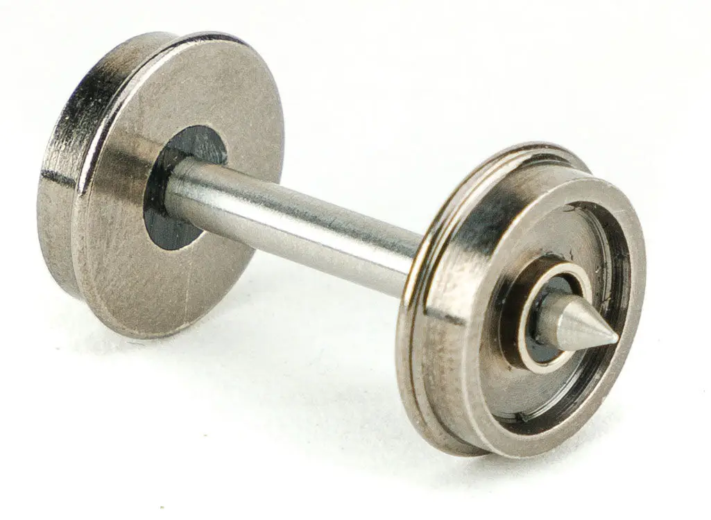 Walthers 2302 HO Scale 36" Turned Metal RP-25 Wheelsets w/ Metal Axles - 12pcs