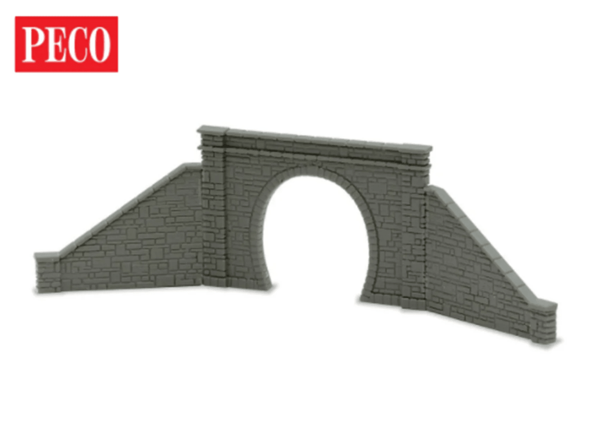Peco NB - 31 N Tunnel Mouth for Single Track and 4 Retaining Walls - Oakville Model Trains Depot