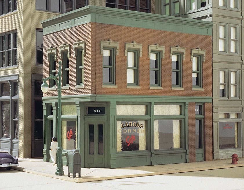 Woodland Scenics DPM 11300 HO Scale Carol's Corner Café Building Kit