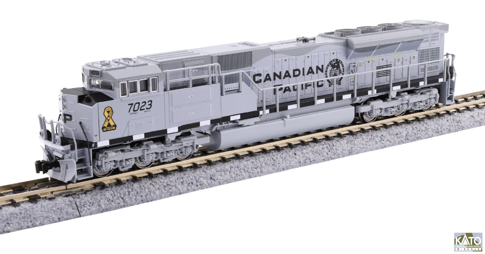 Kato 176-8544-DC N SD70ACU CP Military Heritage #7023 (GREY) Locomotive DC