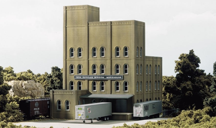 Woodland Scenics DPM 35500 HO Scale Tera Surplus Window Warehouse Building Kit