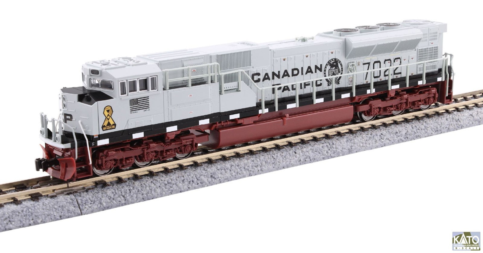 KATO 176-8543_DCC N SCALE SD70ACU CP MILITARY HERITAGE  NAVY #7022 DCC