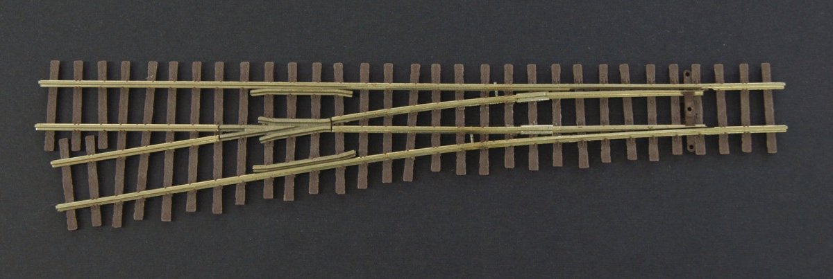 Micro Engineering 15 - 105 HOn3 Scale Code 70 6 Left - Hand Turnout (DCC - Friendly) - Oakville Model Trains Depot