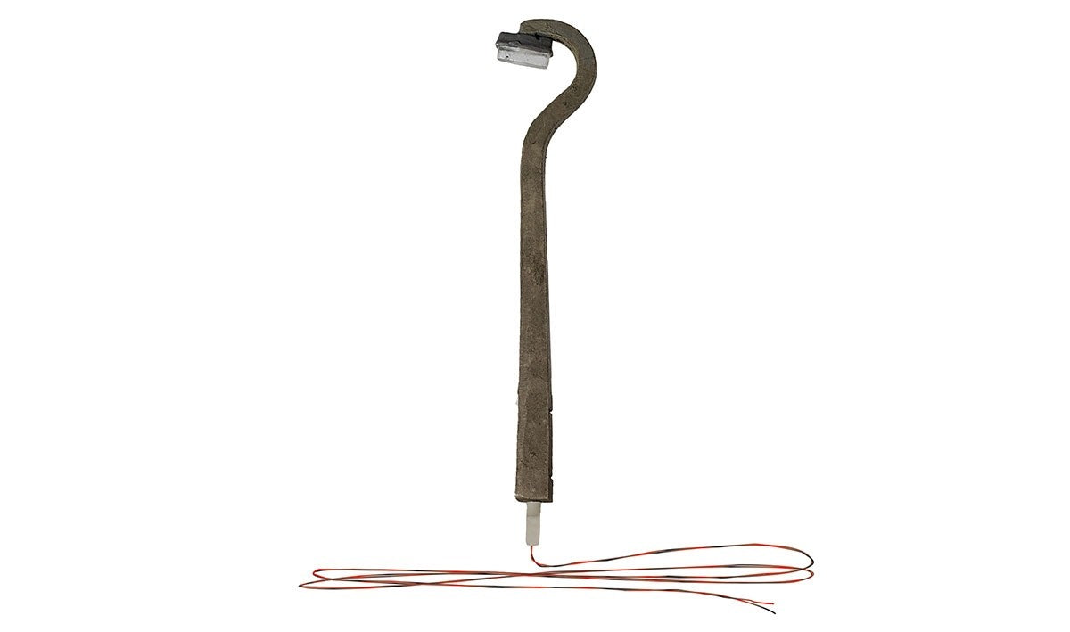 Woodland Scenics JP5677 OO/HO Scale Concrete Lamp