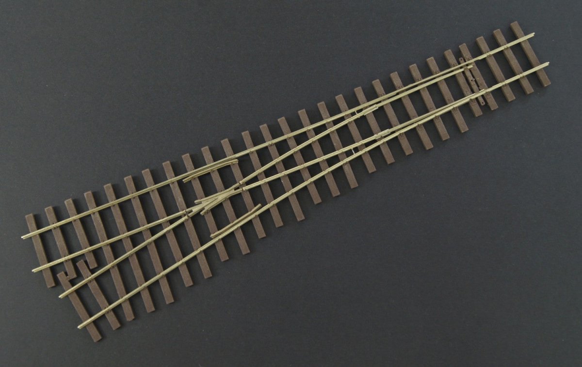 Micro Engineering 14 - 453 On30 Scale Code 70 5 Left - Hand Turnout (DCC - Friendly) - Oakville Model Trains Depot