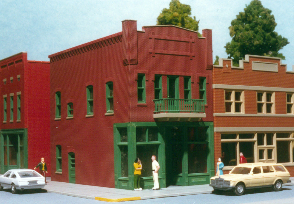 Smalltown USA 6022 Bonnie B Boutique HO scale building kit