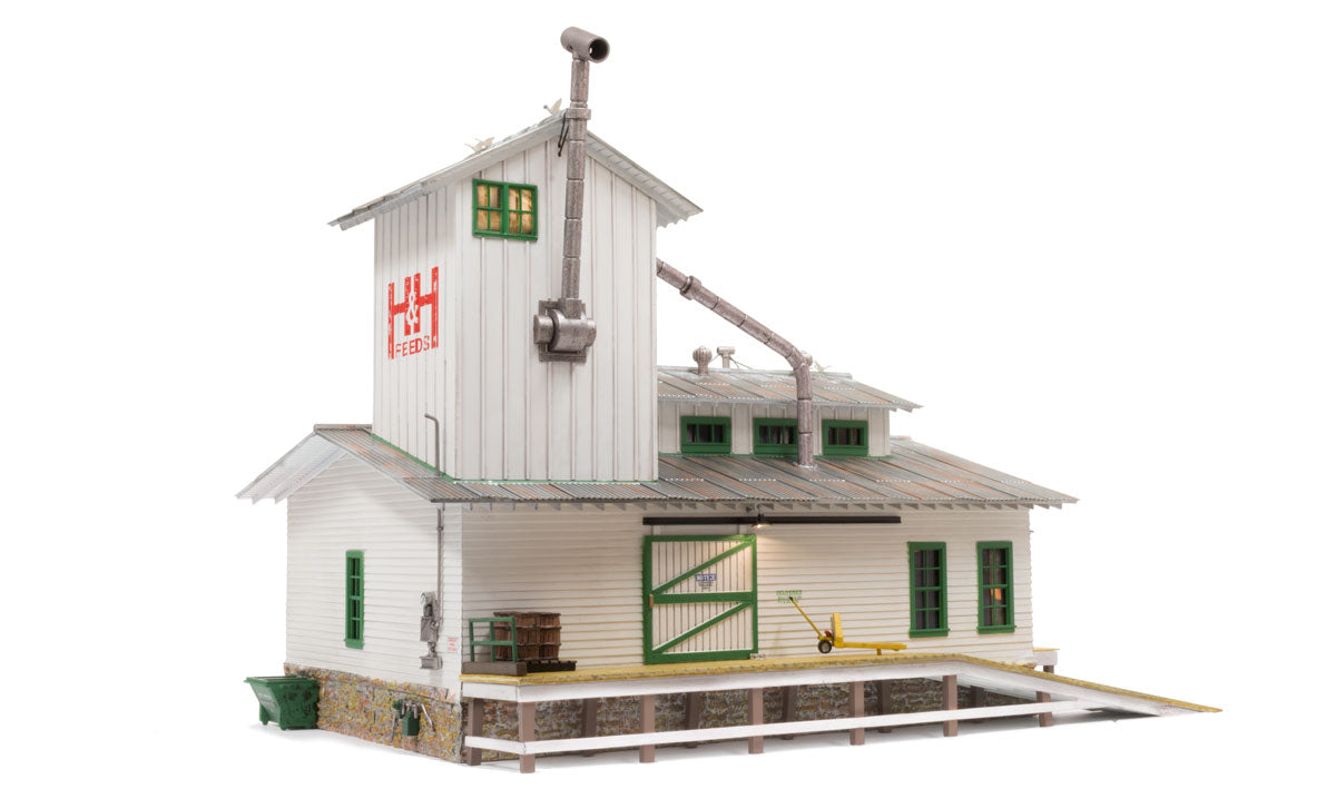 H&H Feed Mill O scale - rear view with grain chute and dock