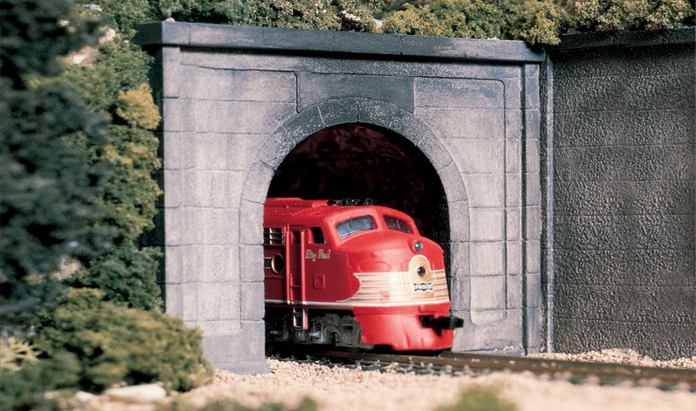 Woodland Scenics C1266 O Scale Concrete Single Track Tunnel Portal