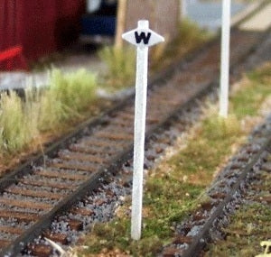 Osborn Models 3047 N Scale Osborn Model Kits N 3047 Canadian Pacific Whistle Sign Kit (5)