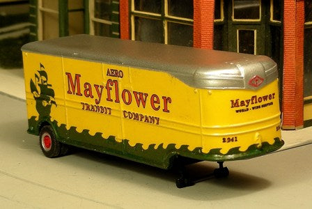 T-007-3 1941-46 32' Fruehauf Aerovan w/ Mayflower Decals