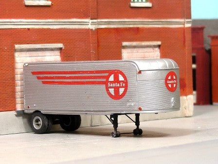 T-028-2 1940-51 28' Fruehauf Stainless Steel Dry Van w/ Santa Fe Decals
