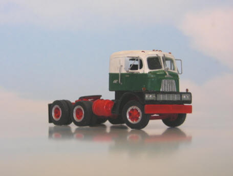 V-092 1958-62 Mack H-67 Tandem Axle Sleeper Cab Tractor