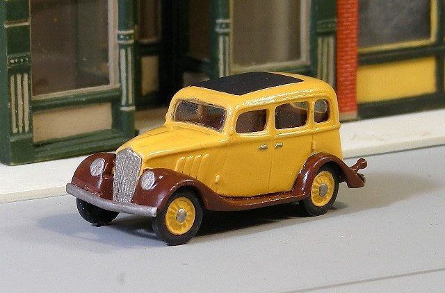 V-144 1933 Willys Sedan