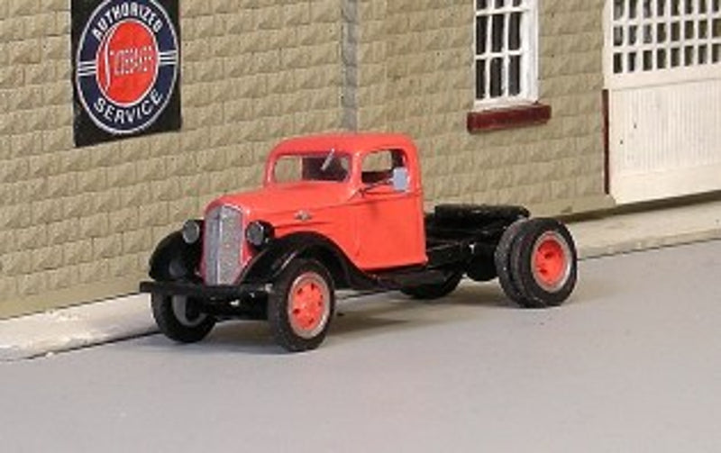 V-197 1936 Chevy 2 Ton Single Axle Day Cab Tractor