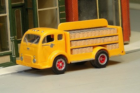 V-208 1950-68 White 3000 Beverage Truck