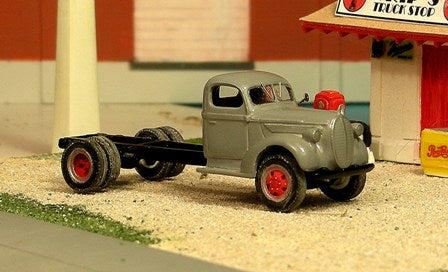 V-249 1939 Ford Long Wheelbase Cab & Chassis