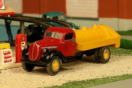V-252 1939 Ford Conventional Gasoline Tank Truck