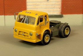 V-267 1953-68 Diamond T 734 Single Axle Day Cab Tractor