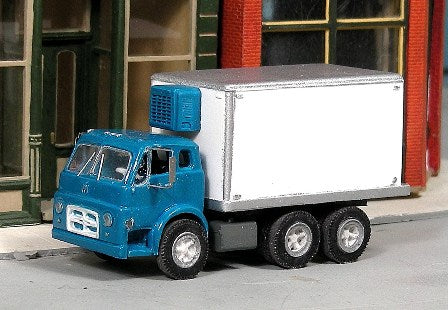 V-340 1956-72 International C-190 Tandem Axle Refrigerated Truck