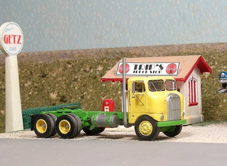 V-363 1951-55 White Freightliner Long Wheelbase Tandem Axle Day Cab Tractor