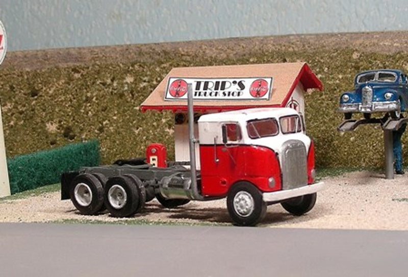 V-364 1951-55 White Freightliner Long Wheelbase Tandem Axle Sleeper Cab Tractor