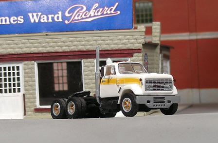V-376 1971-77 Chevy C-90 High Cab Long Hood Tandem Axle Day Cab Tractor