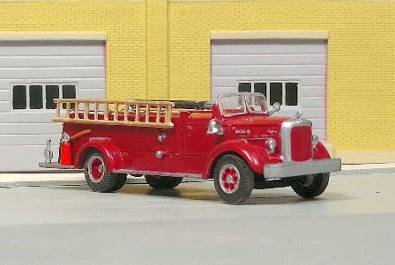 V-390 1950-56 Mack L Model Open Cab Pumper - Fire Truck