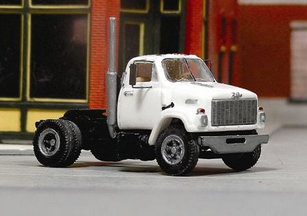 V-396 1987-89 GMC Brigadier Slope Hood Single Axle Day Cab Tractor
