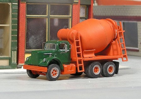 V-399 1956-66 White 9000 Tandem Concrete Mixer Truck