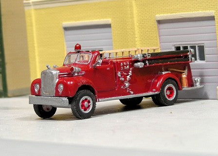 V-407 1953-66 Mack B Model Open Cab Pumper - Fire Truck