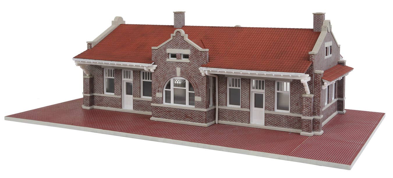 Walthers Cornerstone 4055 HO Scale Brick Mission-Style Santa Fe Depot - Kit - 11-5/16 x 6-7/16 x 3-3/4" 28.7 x 16.3 x 9.5cm