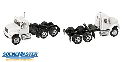 Walthers SceneMaster 11180 HO Scale International(R) 4900 Tractor