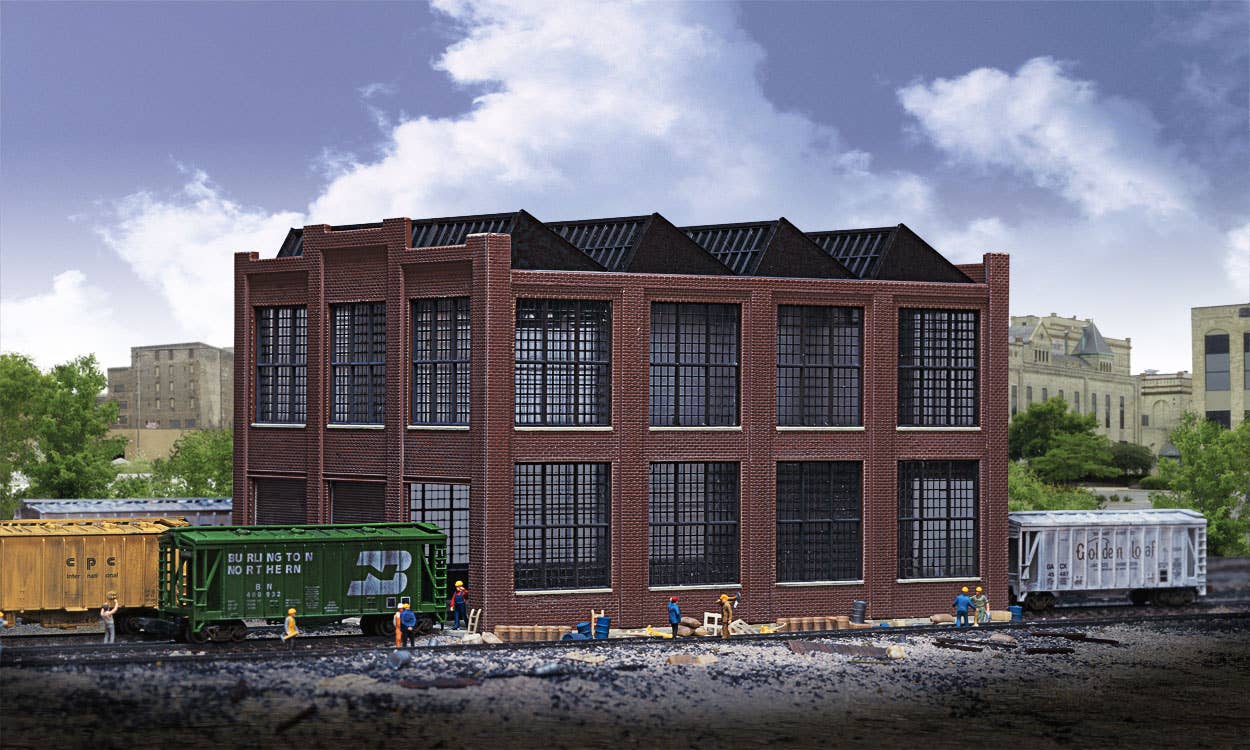Walthers Cornerstone 3228 N Scale Car Shop - Kit - 7 x 5-1/4 x 4-3/4" 17.7 x 13.3 x 12cm