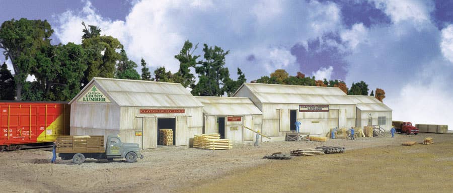 Walthers Cornerstone 2911 HO Scale Clayton County Lumber - Kit