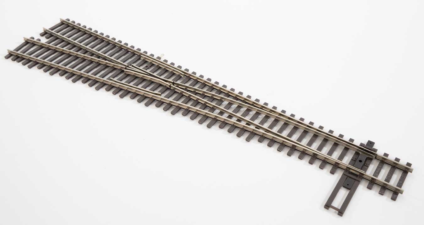 WalthersTrack 10017 HO Scale Code 100 Nickel Silver DCC-Friendly #6 Turnout - Left Hand