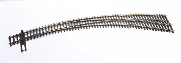 WalthersTrack 83062 HO Scale Code 83 Nickel Silver DCC-Friendly Curved Turnout - Right Hand