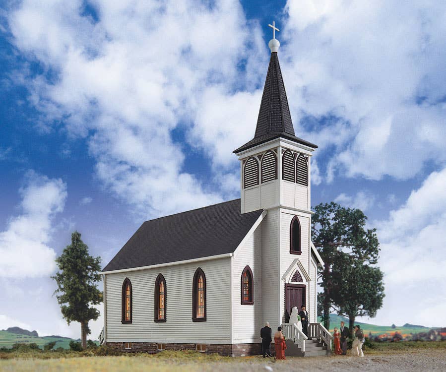 Walthers Cornerstone 3655 HO Scale Cottage Grove Church - Kit - 7 x 3-1/2 x 8" 17.8 x 8.9 x 20.3cm