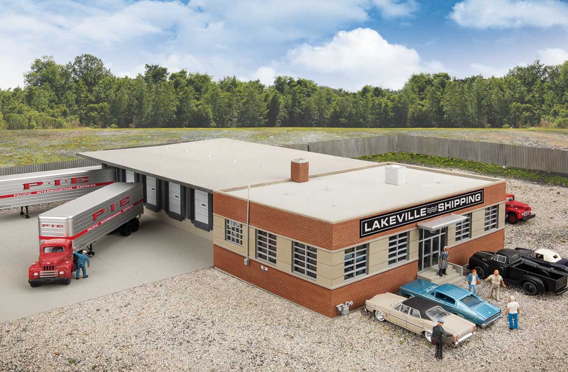 Walthers Cornerstone 4131 HO Scale Cross-Dock Truck Facility - Kit - 16-5/16 x 19-3/16 x 3-1/8" 41.4 x 48.7 x 7.9cm