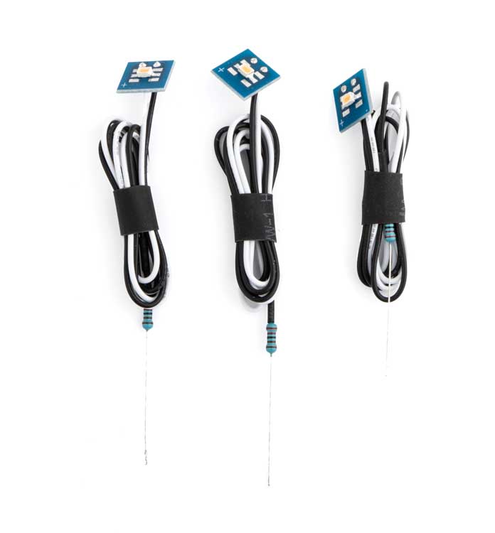 Walthers SceneMaster 4873 All Scale LED Small Building Light 3-Pack Warm White
