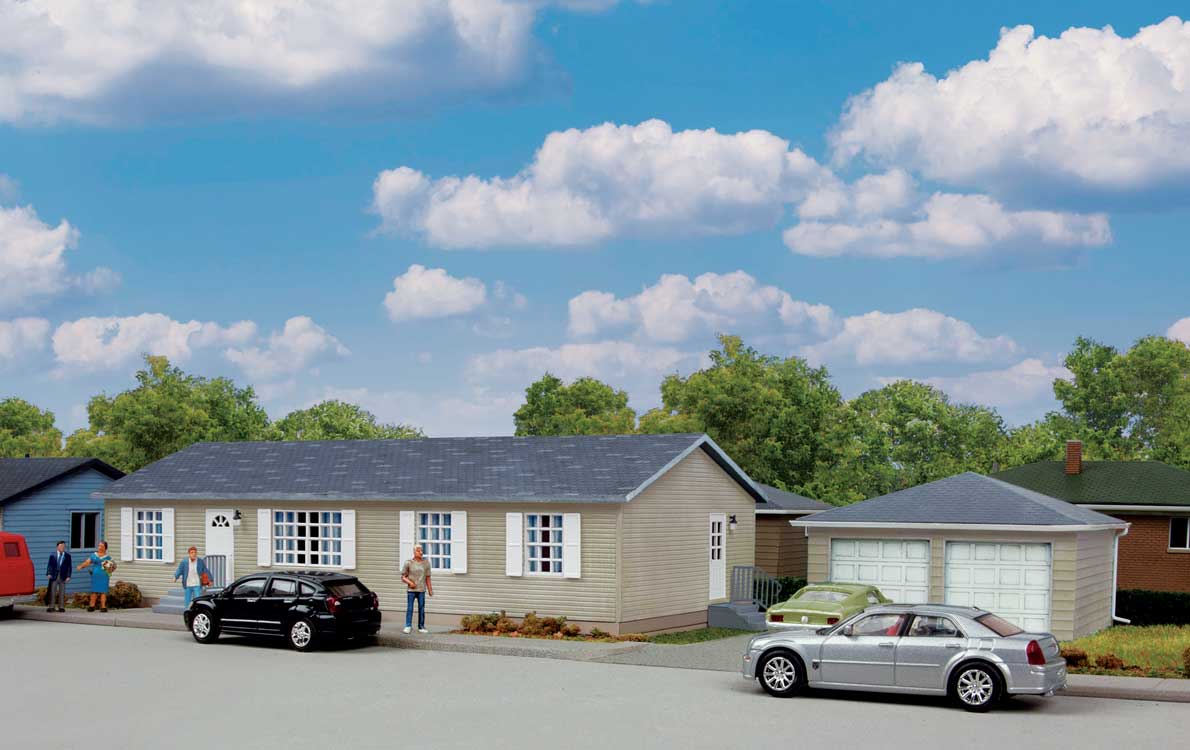 Walthers Cornerstone 4151 HO Scale Modern Sectional House with Garage - Kit